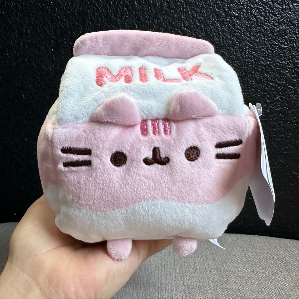Pusheen Sips 🍓 Strawberry Milk 🥛 Plush NWT 6”
